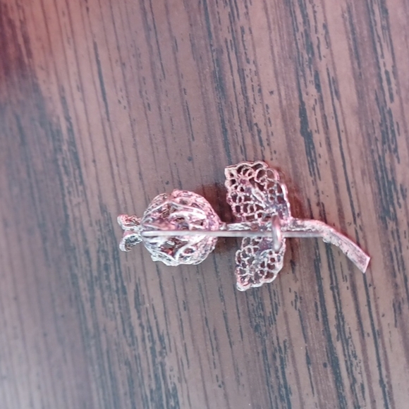 Rose Vintage Costume Pin, silver-tone filigree with red rhinestones - Picture 3 of 4